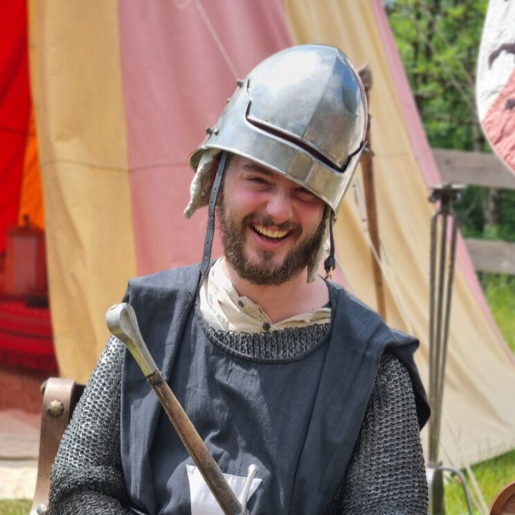 Gabriel Benato – Food Stands Manager